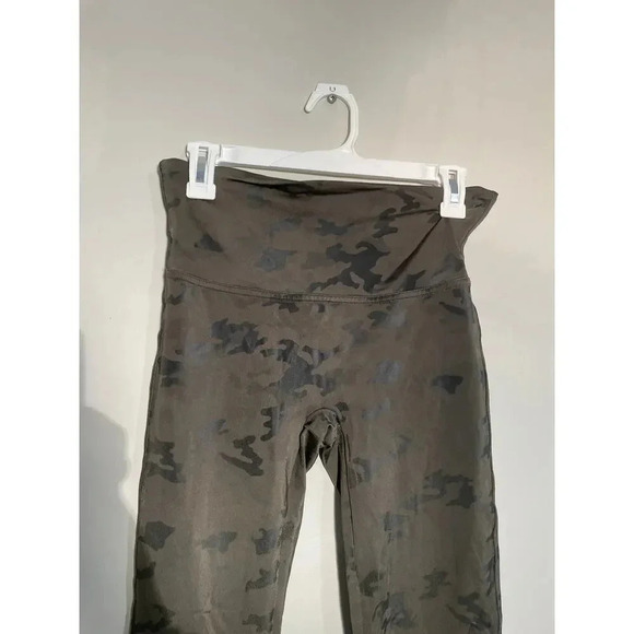 Spanx Faux Leather Liquid Leggings‎ in Camo - Picture 2 of 10